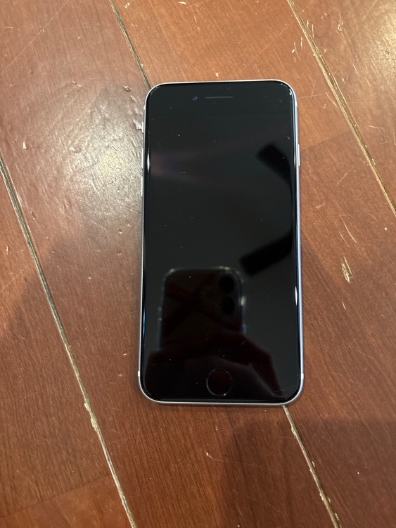 iPhone（スマホ）の商品画像 - 査定依頼日：2026年3月7日 - 最高査定価格：15,000円