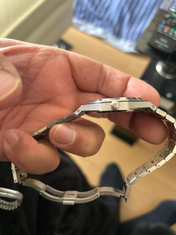 オーデマピゲ ロイヤルオーク （高級時計）の商品画像 - 査定依頼日：2025年3月8日 - 最高査定価格：7,350,000円