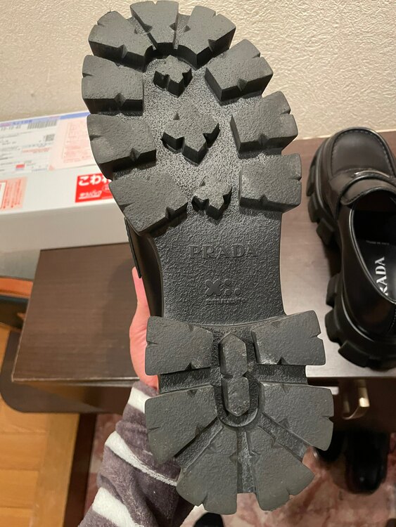 商品品番: 2DE129_B4L_F0002（古着・ファッション）の商品画像 - 査定依頼日：2025年2月15日 - 最高査定価格：26,000円