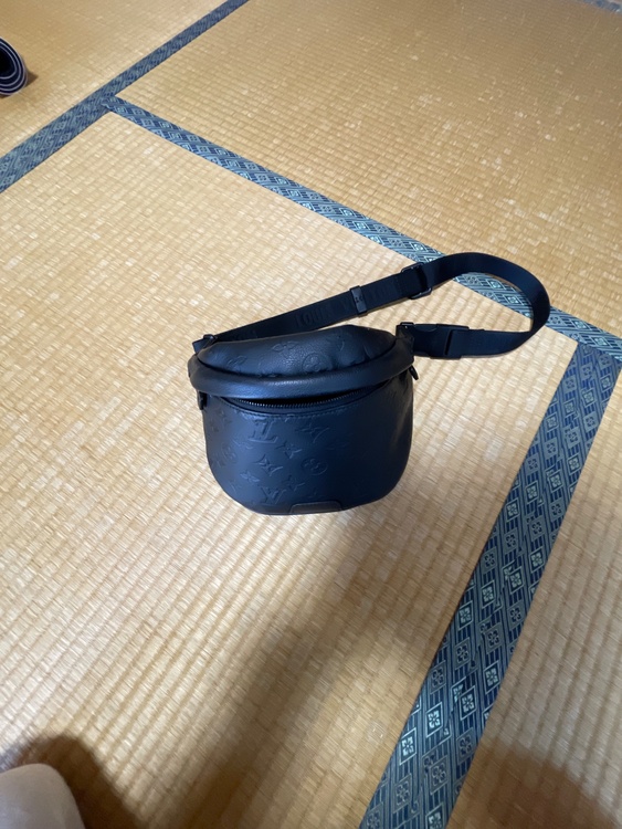 ディスカバリーバムバック（ブランドバッグ）の商品画像 - 査定依頼日：2026年4月2日 - 最高査定価格：210,000円