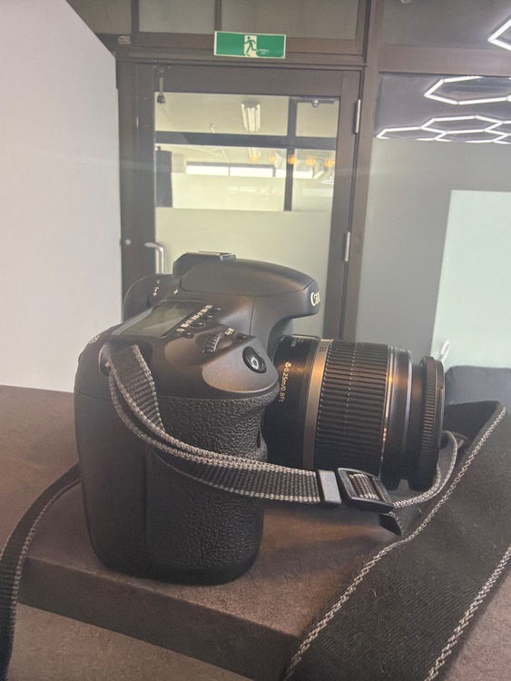 EOS7D（カメラ）の商品画像 - 査定依頼日：2026年3月31日 - 最高査定価格：20,000円