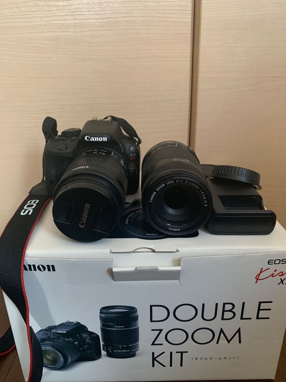 EOS KISS X7 double zoom kit（カメラ）の商品画像 - 査定依頼日：2026年4月5日 - 最高査定価格：26,000円