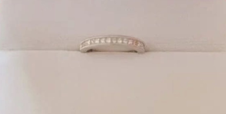 ダイヤモンド　リング（宝石）の商品画像 - 査定依頼日：2026年1月15日 - 最高査定価格：60,000円