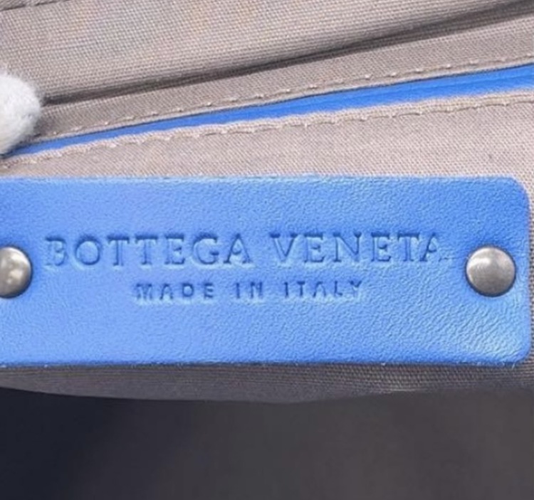 BOTTEGAVENETA ボッテガヴェネタ イントレチャート セカンドバッグ （ブランドバッグ）の商品画像 - 査定依頼日：2026年4月5日 - 最高査定価格：60,000円