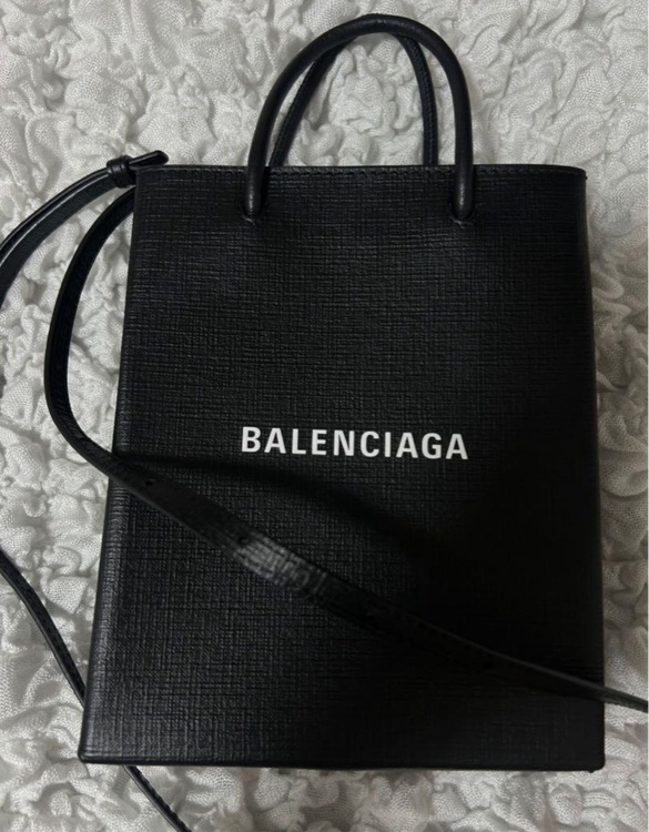 LARGE SHOPPING バッグ　BALENCIAGA（ブランドバッグ）の商品画像 - 査定依頼日：2025年8月16日 - 最高査定価格：60,000円
