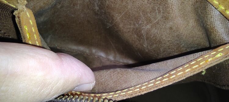 ヴィトン モノグラム スピーディ35 鍵付き（ブランドバッグ）の商品画像 - 査定依頼日：2025年9月24日 - 最高査定価格：25,000円