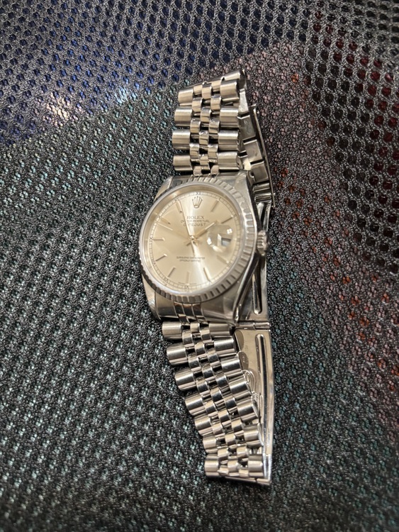 ロレックス デイトジャスト 1990.1（高級時計）の商品画像 - 査定依頼日：2025年10月13日 - 最高査定価格：680,000円