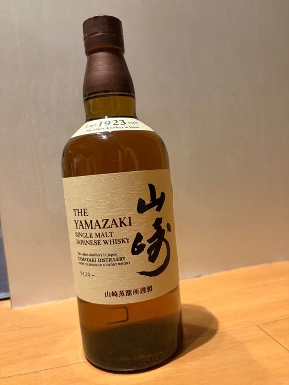 サントリー シングルモルトウイスキー 山崎 NV 700ml（お酒）の商品画像 - 査定依頼日：2026年7月1日 - 最高査定価格：10,000円
