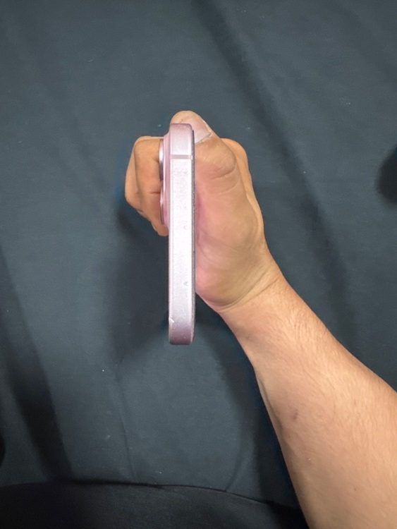 iPhone 15 Plus 128GB Softbank（スマホ）の商品画像 - 査定依頼日：2025年9月30日 - 最高査定価格：66,000円