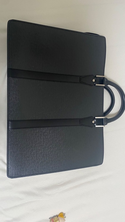 ？ビジネスバッグ（ブランドバッグ）の商品画像 - 査定依頼日：2025年9月16日 - 最高査定価格：60,000円