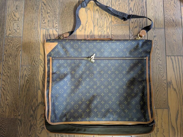 ルイヴィトン モノグラム （ブランドバッグ）の商品画像 - 査定依頼日：2025年8月6日 - 最高査定価格：70,000円