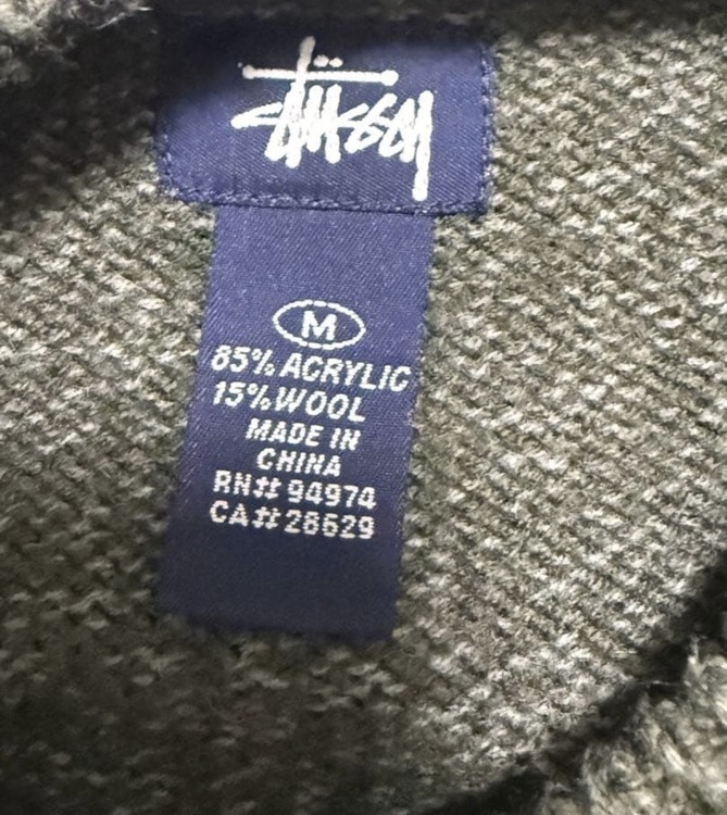 stussy ニット（古着・ファッション）の商品画像 - 査定依頼日：2026年2月24日 - 最高査定価格：100,000円