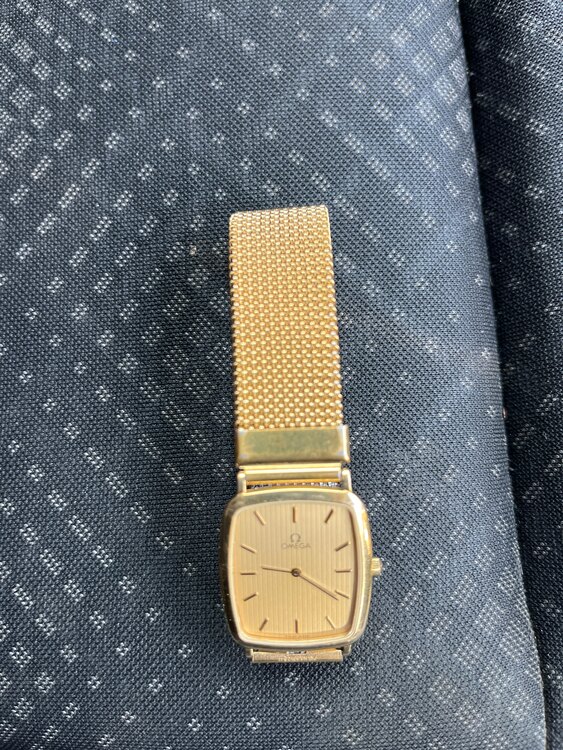 オメガ デ･ビル （高級時計）の商品画像 - 査定依頼日：2024年12月20日 - 最高査定価格：30,000円