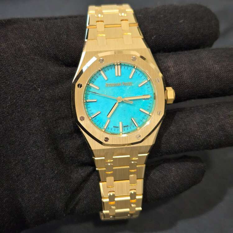 オーデマピゲ　ロイヤルオーク（高級時計）の商品画像 - 査定依頼日：2025年2月7日 - 最高査定価格：20,000,000円