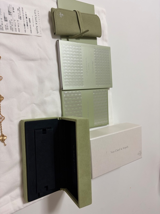 ヴァンクリ　ヴィンテージ アルハンブラ ブレスレット、5モチーフ（金・貴金属）の商品画像 - 査定依頼日：2026年5月23日 - 最高査定価格：2,000,000円