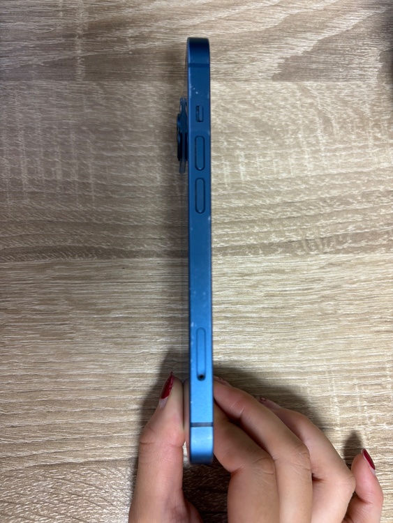 iPhone iPhone 13 256GB Softbank（スマホ）の商品画像 - 査定依頼日：2026年9月14日 - 最高査定価格：38,500円