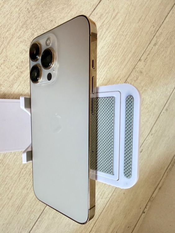 iPhone 13 Pro 256GB SIMフリー（スマホ）の商品画像 - 査定依頼日：2026年3月24日 - 最高査定価格：42,000円