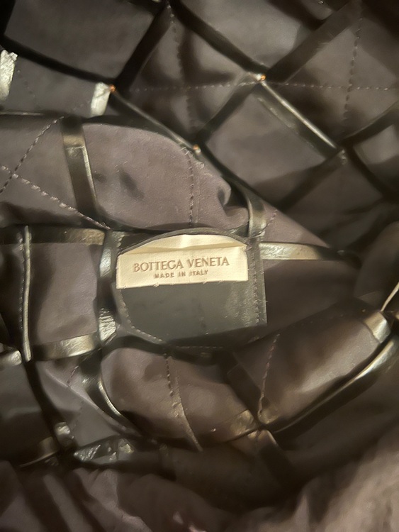 ボッテガ・ヴェネタ  （ブランドバッグ）の商品画像 - 査定依頼日：2025年9月21日 - 最高査定価格：100,000円