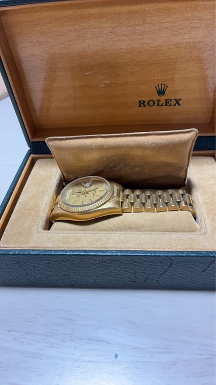 ロレックス デイデイト （高級時計）の商品画像 - 査定依頼日：2026年1月24日 - 最高査定価格：3,000,000円