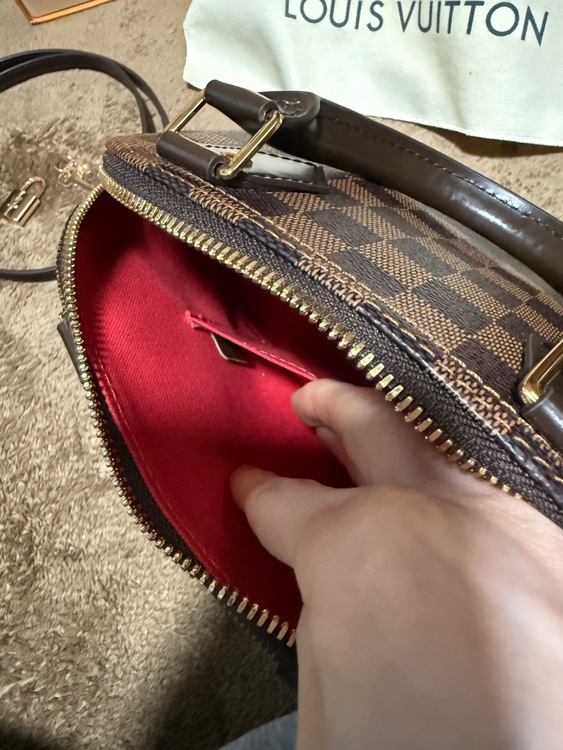 ルイヴィトン アルマ （ブランドバッグ）の商品画像 - 査定依頼日：2025年11月8日 - 最高査定価格：180,000円