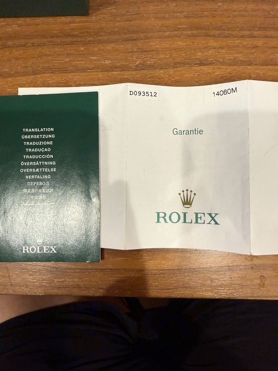 ロレックス サブマリーナー 14060（高級時計）の商品画像 - 査定依頼日：2025年8月29日 - 最高査定価格：1,350,000円