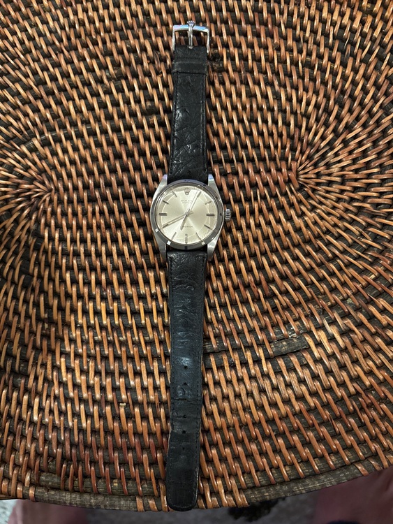 ロレックス パーペチュアル （高級時計）の商品画像 - 査定依頼日：2026年3月4日 - 最高査定価格：350,000円