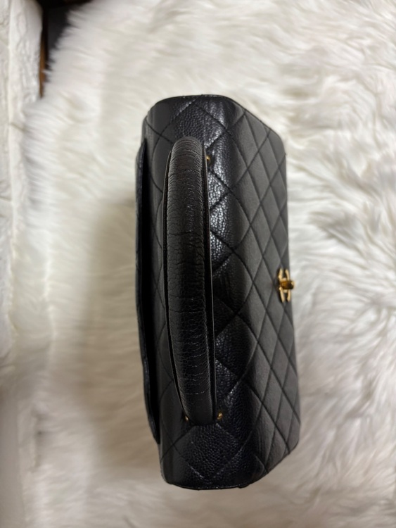 シャネル ココマーク ハンドバッグ マトラッセ キャビアスキン ブラック トップ（ブランドバッグ）の商品画像 - 査定依頼日：2025年11月21日