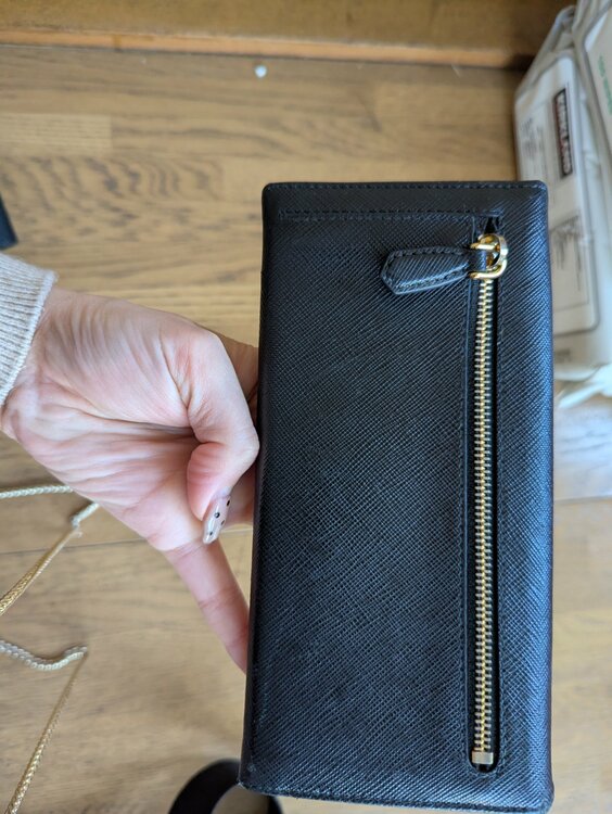 プラダ  （ブランドバッグ）の商品画像 - 査定依頼日：2026年2月27日 - 最高査定価格：40,000円