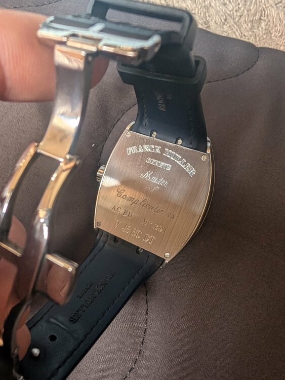 フランクミュラー その他 ヴァンガードv40（高級時計）の商品画像 - 査定依頼日：2026年1月11日 - 最高査定価格：850,000円