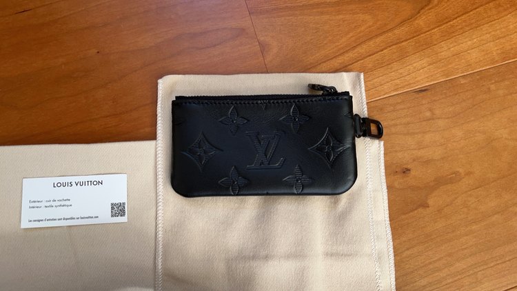  M69827 デュオ・メッセンジャー（ブランドバッグ）の商品画像 - 査定依頼日：2022年9月25日 - 最高査定価格：185,000円