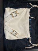 ジバンシィ  （ブランドバッグ）の商品画像 - 査定依頼日：2024年7月21日 - 最高査定価格：70,000円