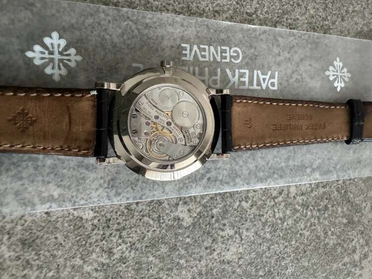 パテックフィリップ カラトラバ 3919ＳＧ-001（高級時計）の商品画像 - 査定依頼日：2025年4月18日 - 最高査定価格：1,800,000円
