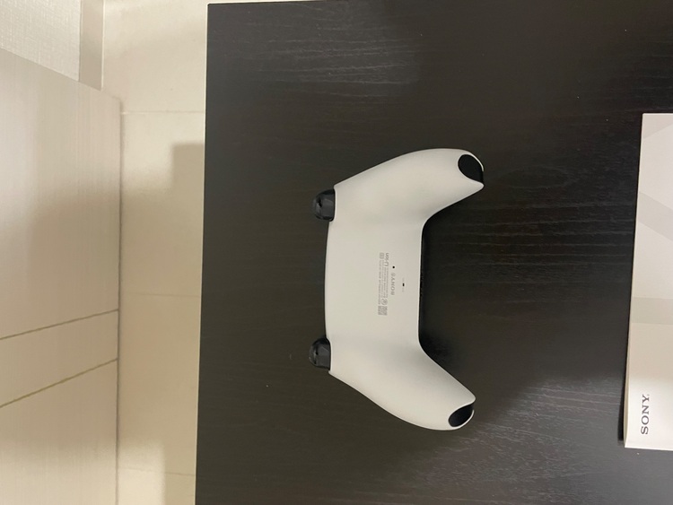 PlayStation5 cfl-1200a01（ゲーム機本体・ゲームソフト）の商品画像 - 査定依頼日：2025年10月12日 - 最高査定価格：37,000円