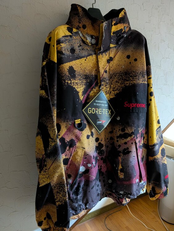 Rammellzee GORE-TEX Anorak（古着・ファッション）の商品画像 - 査定依頼日：2026年3月6日 - 最高査定価格：999円