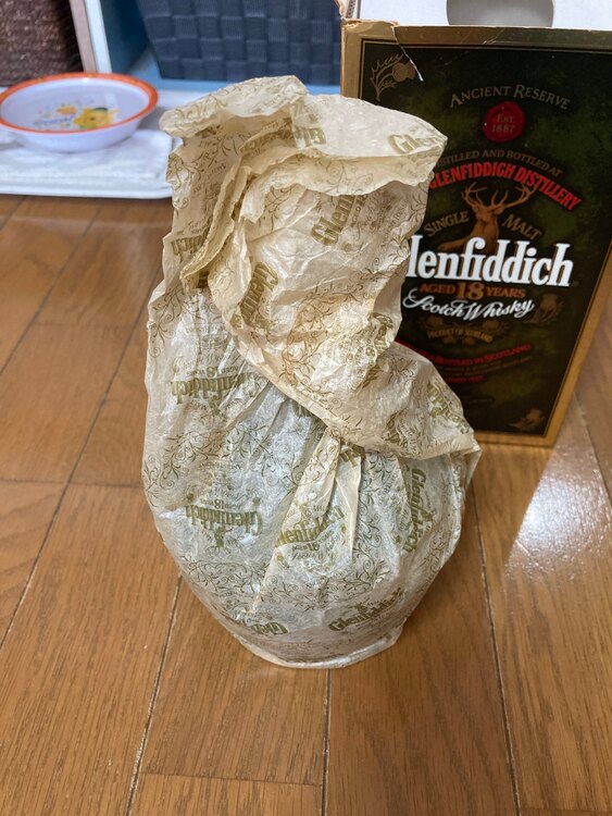 グレンフィデック18年（お酒）の商品画像 - 査定依頼日：2025年5月21日 - 最高査定価格：10,000円