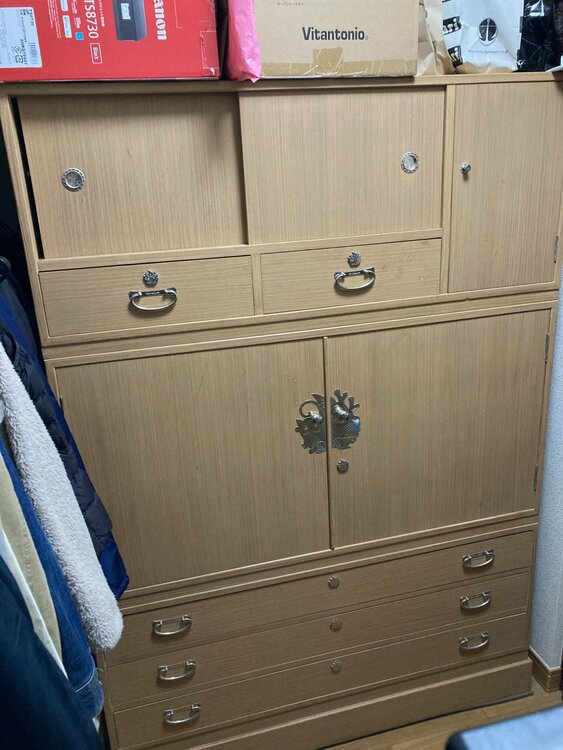桐のタンス（家具・寝具）の商品画像 - 査定依頼日：2026年4月9日 - 最高査定価格：5,000円