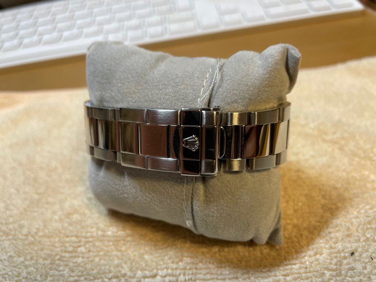 ヨットマスター　ロレジウム（高級時計）の商品画像 - 査定依頼日：2022年9月5日 - 最高査定価格：1,100,000円