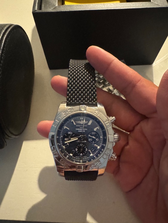 ブライトリング クロノマット W25042（高級時計）の商品画像 - 査定依頼日：2025年7月15日 - 最高査定価格：430,000円