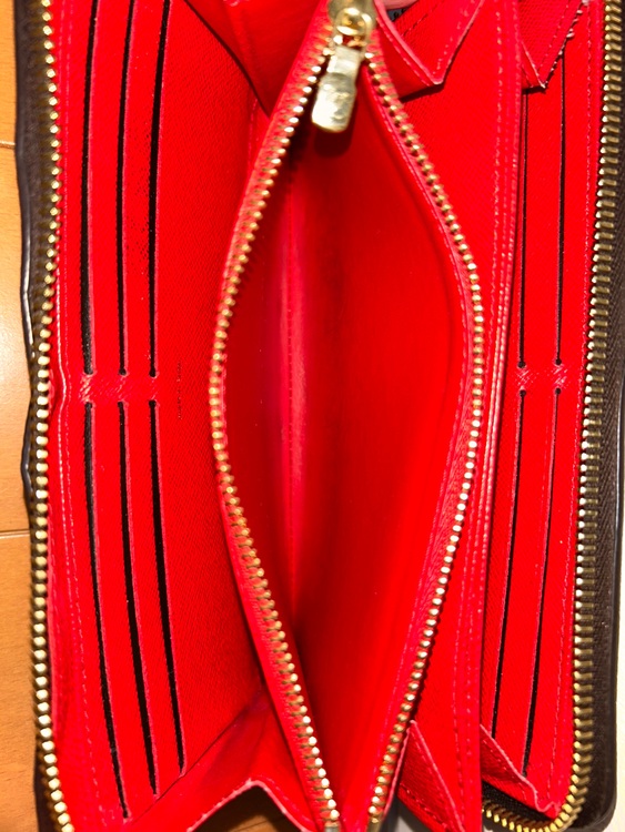 長財布（ブランド財布・小物）の商品画像 - 査定依頼日：2025年6月13日 - 最高査定価格：75,000円