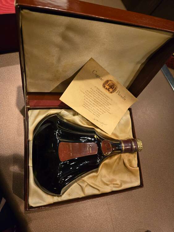 PARADIS（お酒）の商品画像 - 査定依頼日：2025年1月24日 - 最高査定価格：50,000円