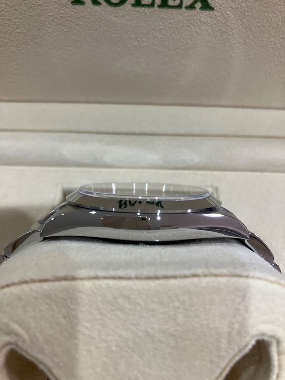 ロレックス エクスプローラー 22427（高級時計）の商品画像 - 査定依頼日：2026年2月22日 - 最高査定価格：1,460,000円