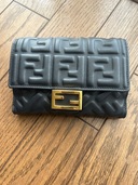 フェンディ  （ブランドバッグ）の商品画像 - 査定依頼日：2025年7月17日 - 最高査定価格：36,000円