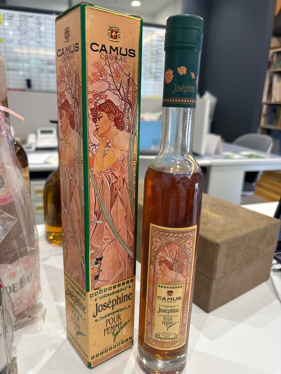 ジョセフィーヌ（お酒）の商品画像 - 査定依頼日：2025年5月15日 - 最高査定価格：1,000円
