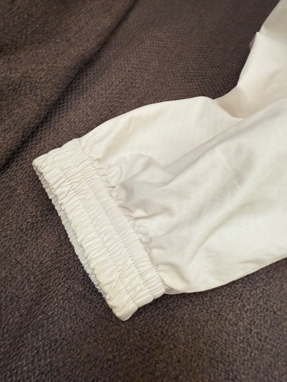 ロゴジッパージャケット ダスティホワイト（古着・ファッション）の商品画像 - 査定依頼日：2025年9月21日 - 最高査定価格：100,000円