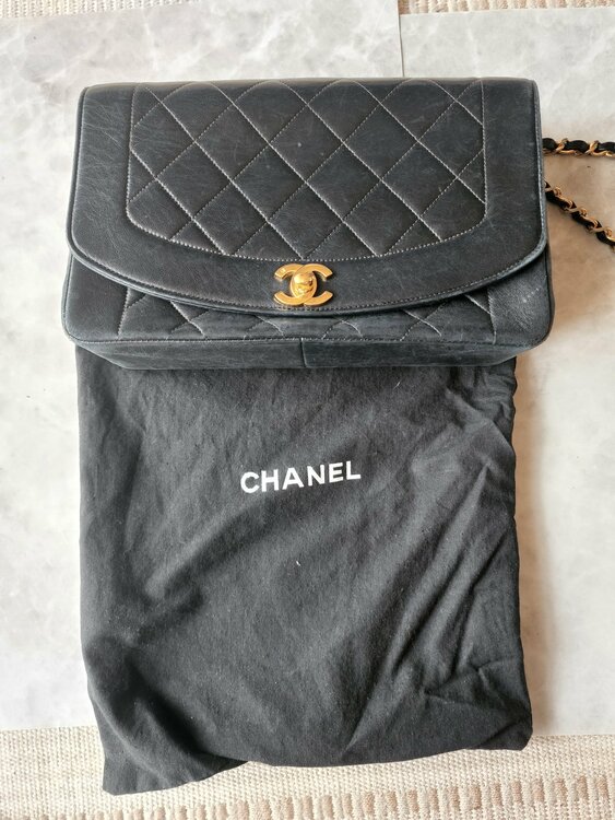CHANEL ダイナアフラップ（ブランドバッグ）の商品画像 - 査定依頼日：2026年8月19日 - 最高査定価格：240,000円