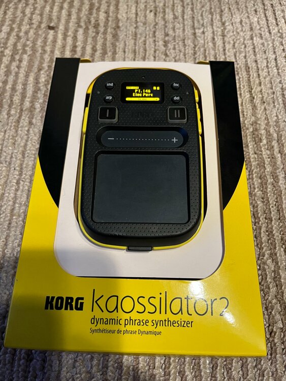 KORG kaossilator 2（ピアノ・楽器・PA機材）の商品画像 - 査定依頼日：2026年3月28日 - 最高査定価格：10,000円