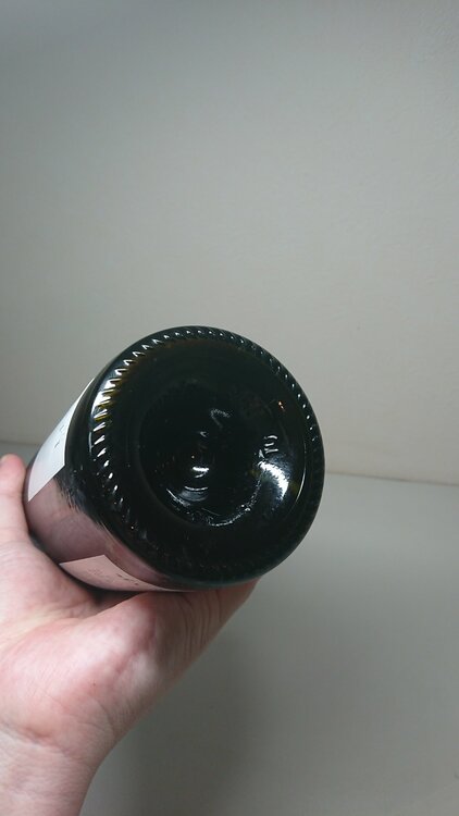 ブルゴーニュ（お酒）の商品画像 - 査定依頼日：2026年2月19日 - 最高査定価格：14,000円