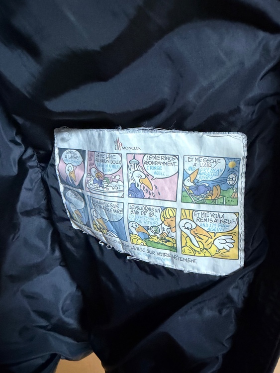 モンクレール　ロングダウン（古着・ファッション）の商品画像 - 査定依頼日：2026年1月13日 - 最高査定価格：25,000円