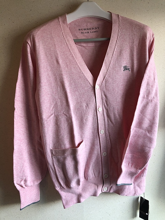 【新品】バーバリー　ブラックレーベル　カーディガン　ピンクL（古着・ファッション）の商品画像 - 査定依頼日：2020年2月8日