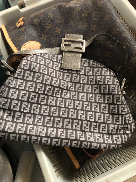 フェンディ  （ブランドバッグ）の商品画像 - 査定依頼日：2026年3月27日 - 最高査定価格：110,000円